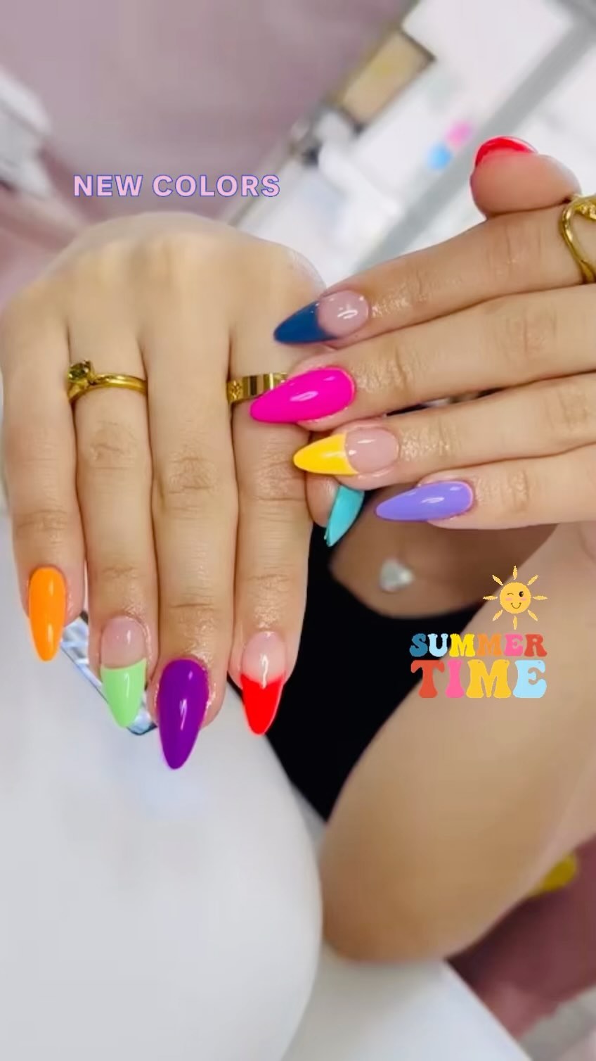 🔔 𝗡𝗲𝘄 𝗦𝘂𝗺𝗺𝗲𝗿 𝗖𝗼𝗹𝗼𝗿𝘀 𝗔𝗹𝗲𝗿𝘁 ‼️ ☀️🏖️ 😍 Get your nails to shine ✨
Spaces available, call today:
☎️ 787.826.0016

#prettyrush