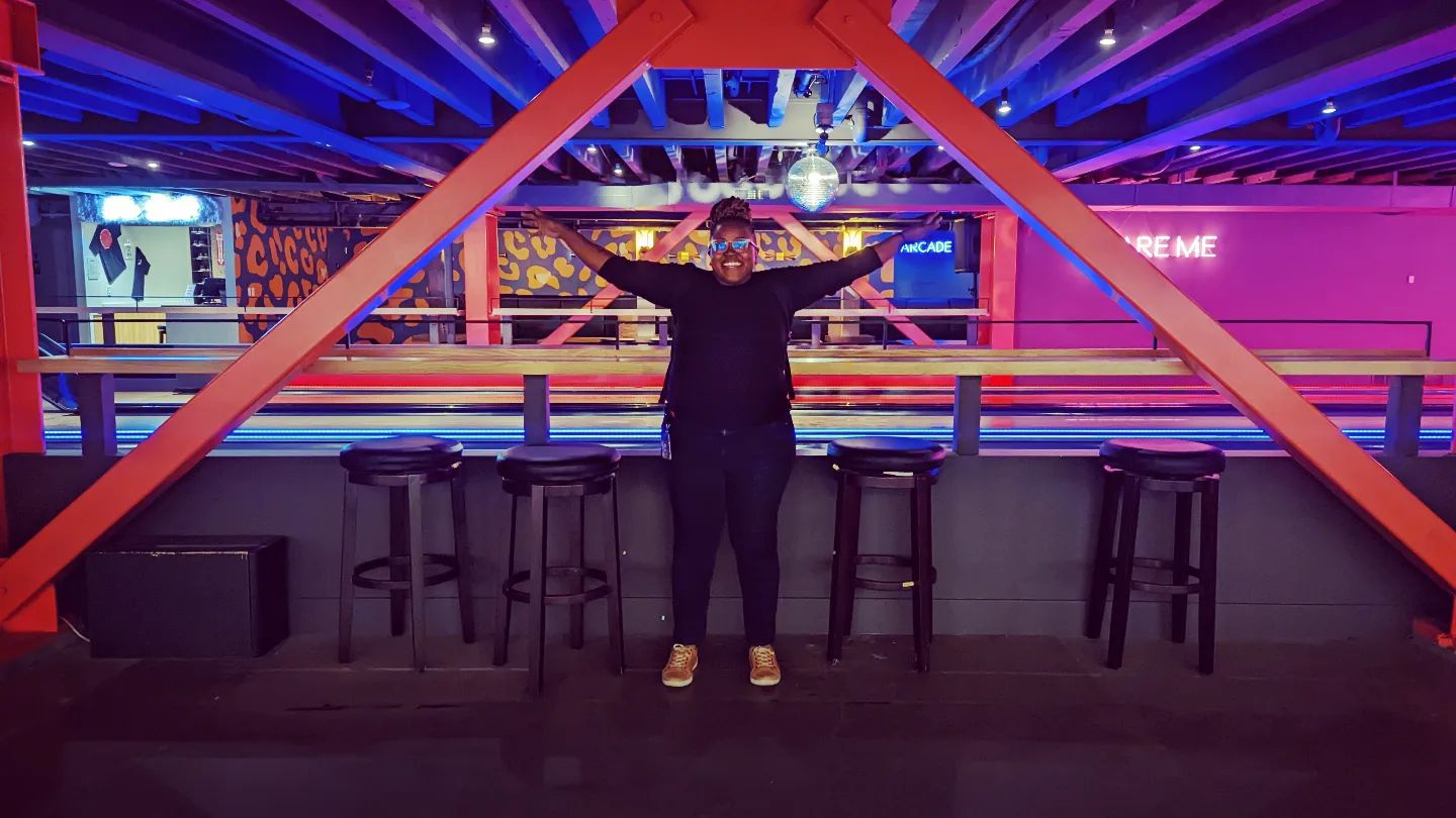 An eccentric me with an eccentric brace.

#structuralengineering #architecture #eccentricbracedframes #buildinglovers #s