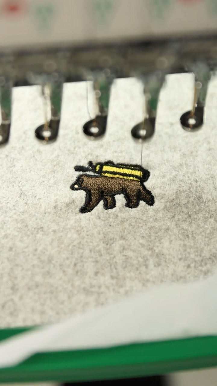 1 minute of one our favorite logos in golf: the elusive bear at Shorty’s.

Head to the link in our bio to see our wholes