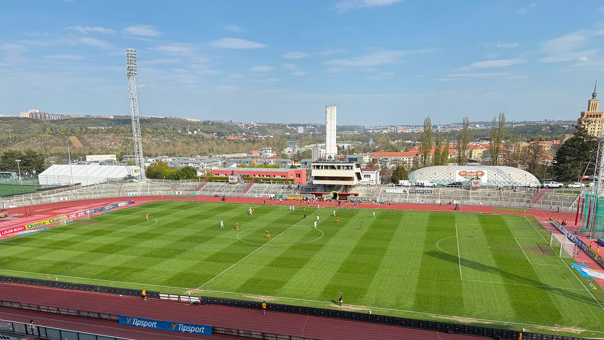 The Climb to Juliska: A Groundhopper's Guide to Dukla Prague thumbnail