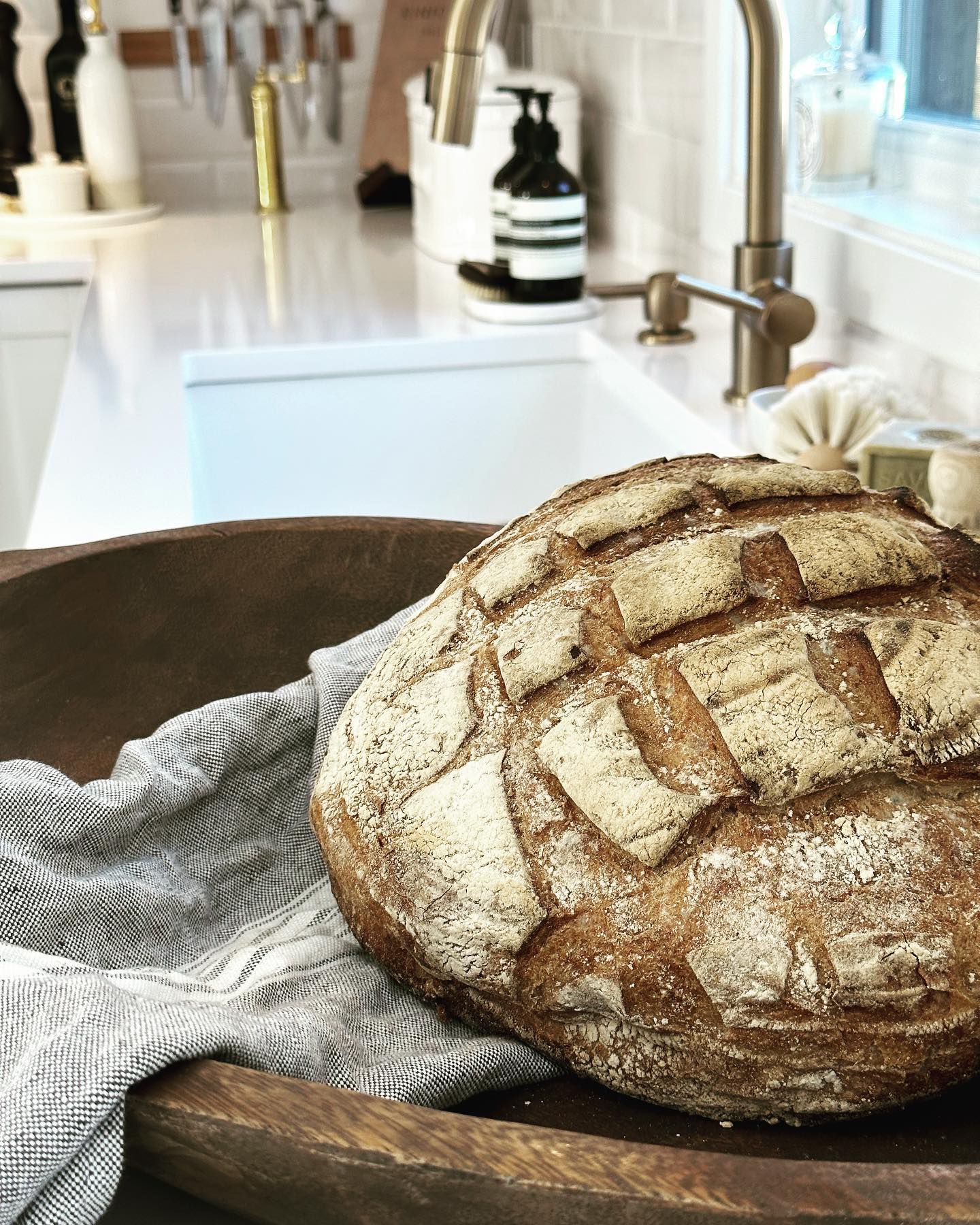 Slow weekend! ☕️🥐❤️ #bread #breadmaking #artisanbread #countrystylebread #countryliving #maisonoslo