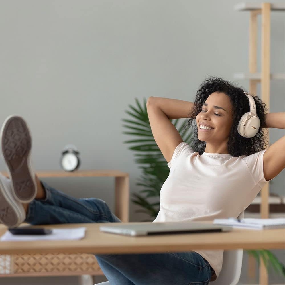 Ao Clicar você será direcionado para o site da Amazon | Fone de ouvido, Conexão Bluetooth 5.0, 150mW, Concha almofadada, PFO01BTG, Rose gold, Philco thumbnail