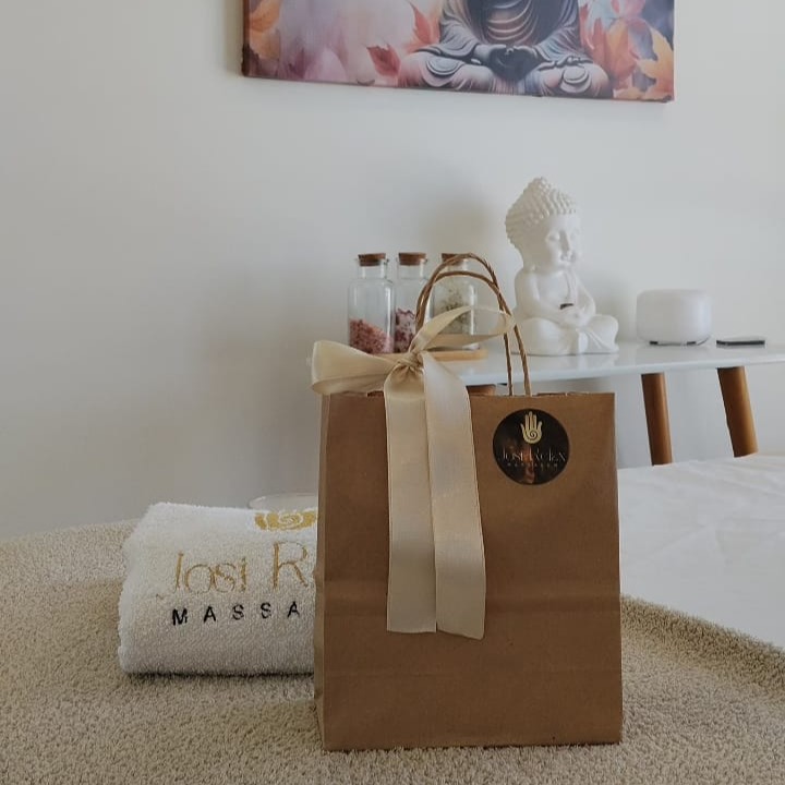 Voucher Presente Limpeza de Pele + Massagem Spa - R$299 Experiência Completa ⏱️ 150 Minutos thumbnail