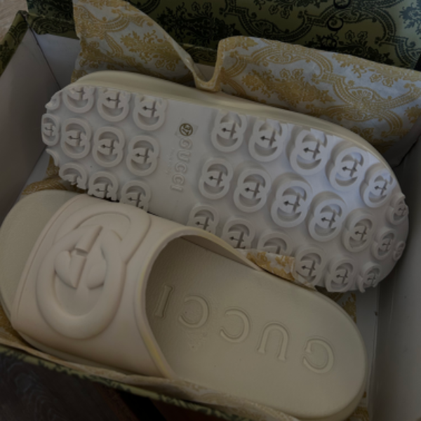 Gucci Slides  thumbnail