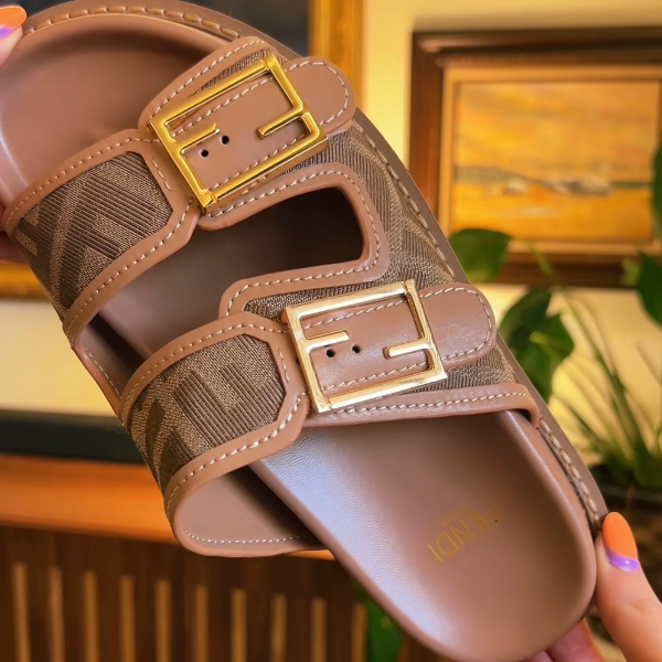 Fendi Sandals  thumbnail