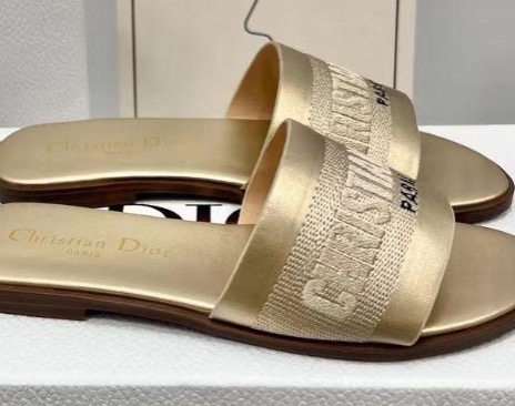 Dior Slides  thumbnail