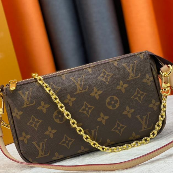 LV Pouch  thumbnail