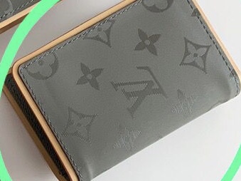 LV Fold Wallet  thumbnail