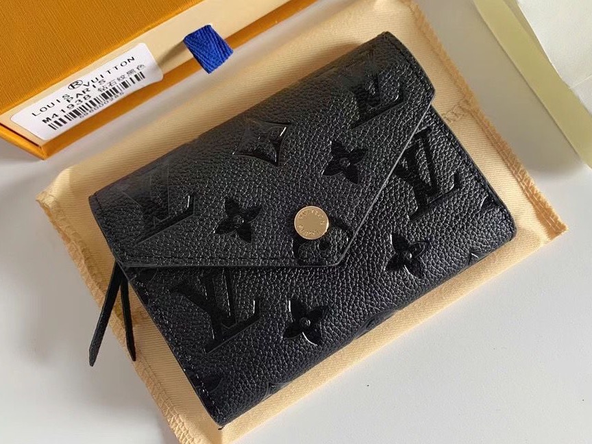 LV Wallet thumbnail