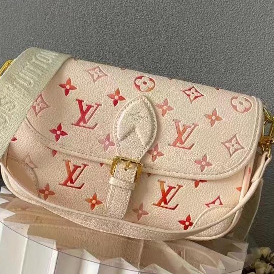 LV Diane  thumbnail