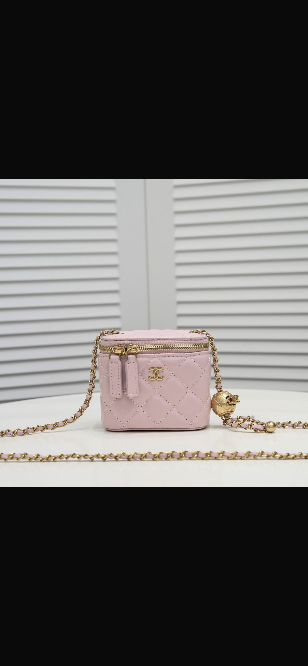Chanel Mini  thumbnail