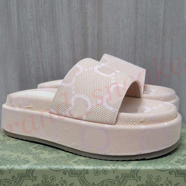 Gucci Slides  thumbnail