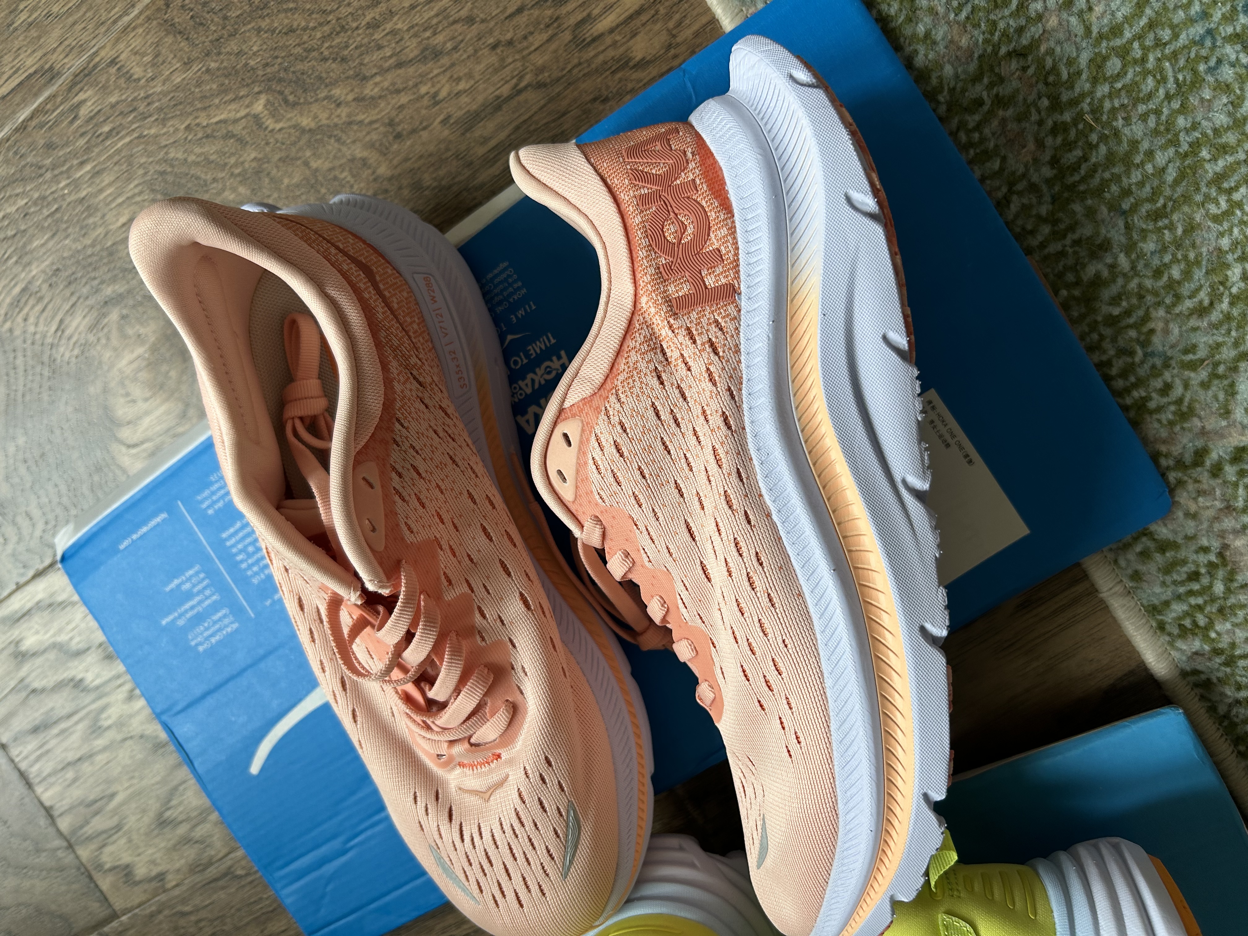 Hoka  thumbnail