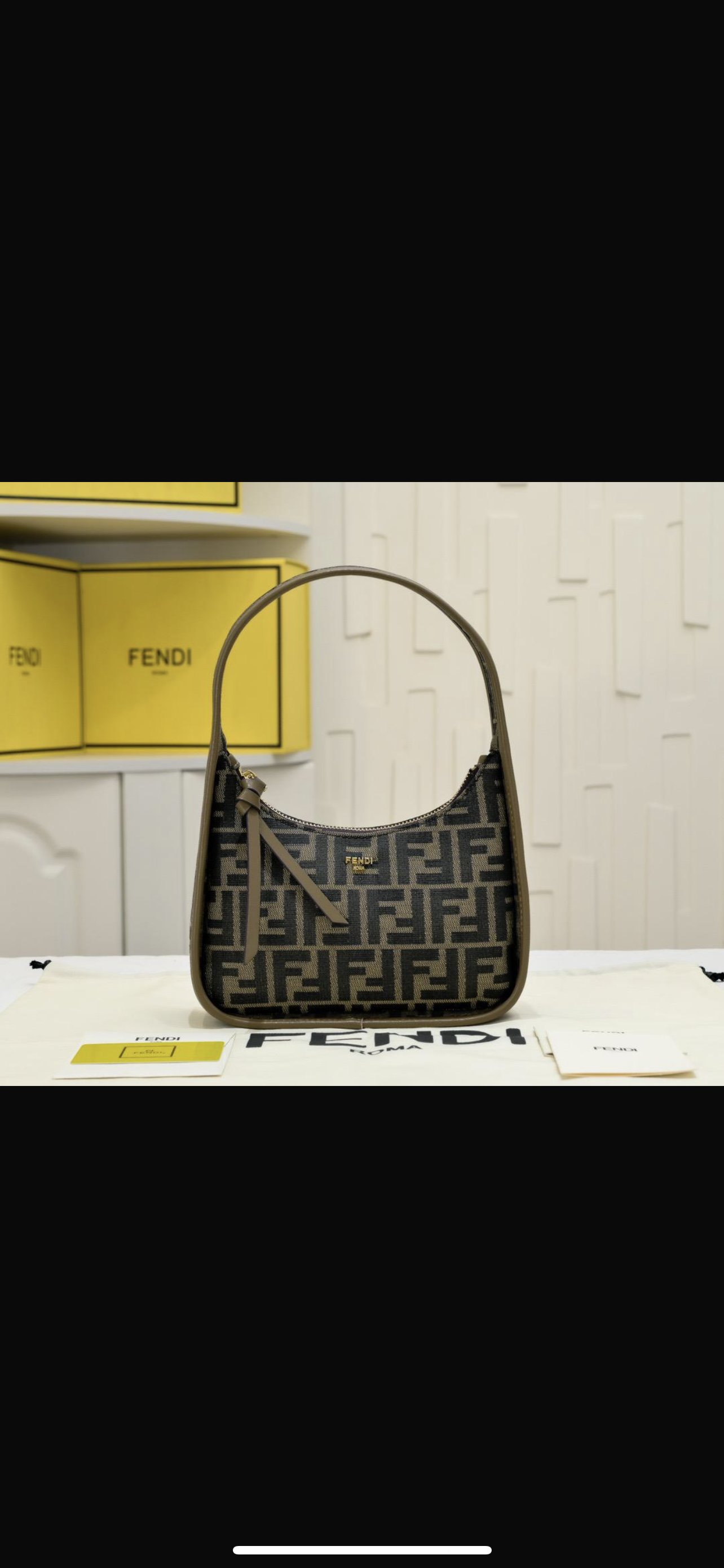 Fendi Shoulder Bag  thumbnail