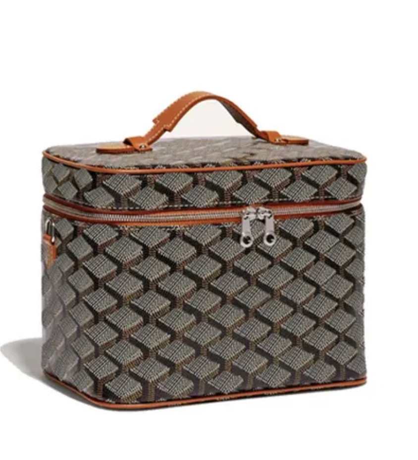 Goyard Makeup Bag thumbnail