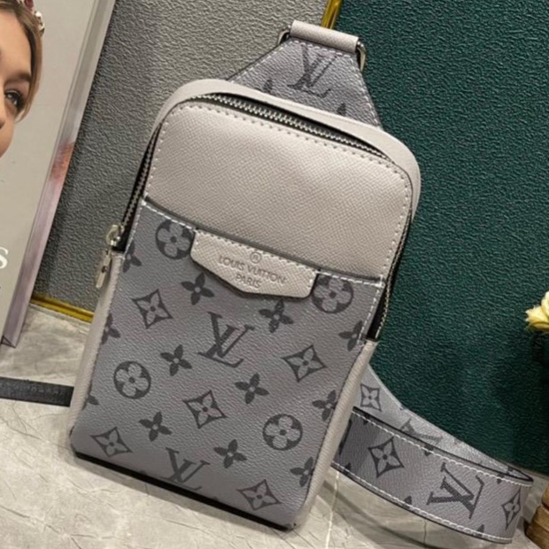 LV Silver Crossbody  thumbnail
