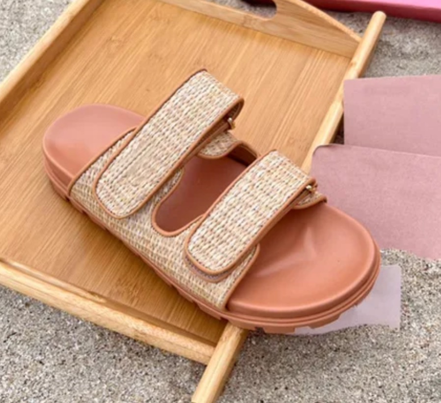 Gucci Sandals (Wide Foot) thumbnail