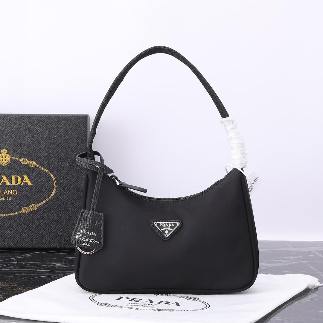 Prada Nylon Re-edition  thumbnail