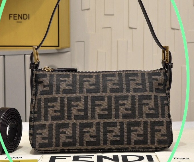 Fendi Shoulder Bag thumbnail