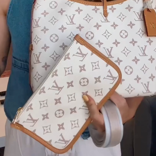 LV Carryall thumbnail