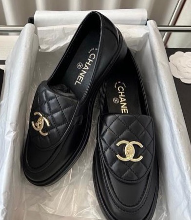 Chanel Quilted Loafers Black Leather thumbnail
