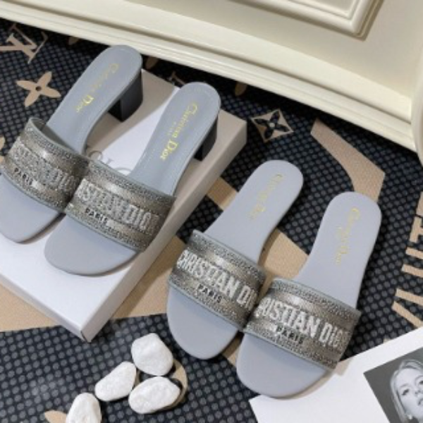 Dior Slides  thumbnail