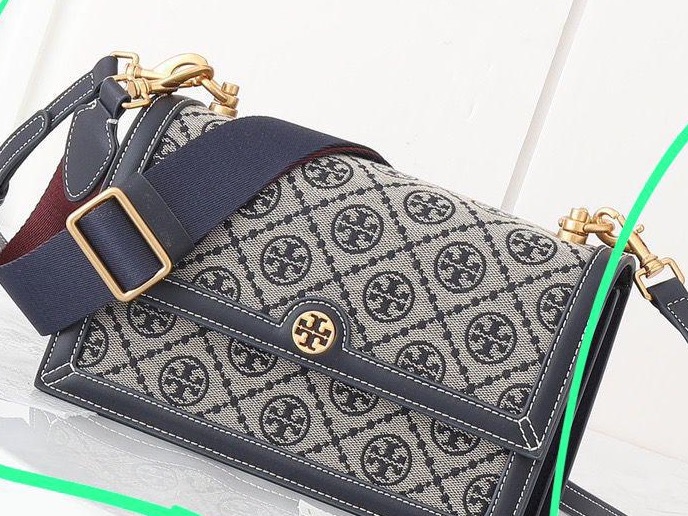 Tory Burch  thumbnail