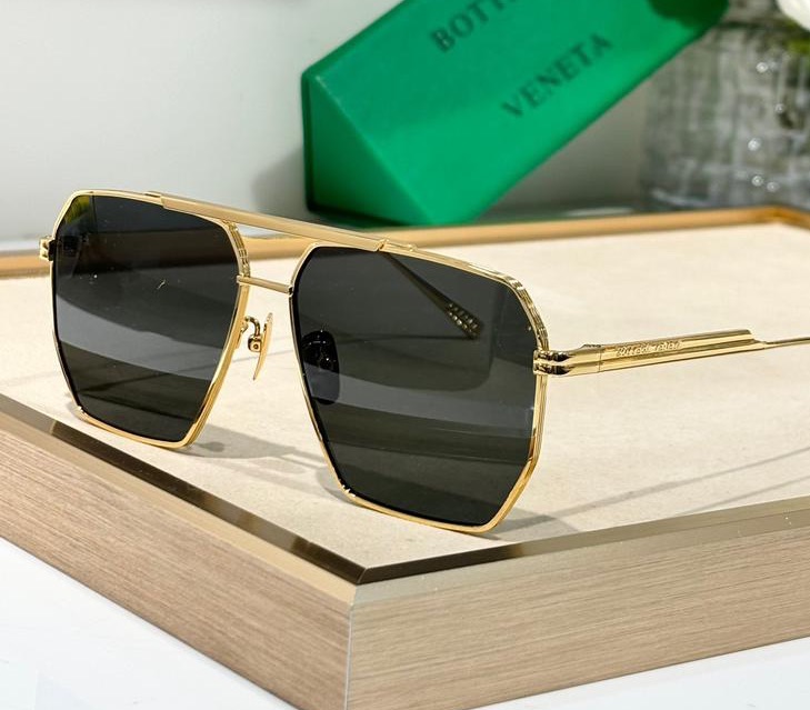 Bottega Sunnies thumbnail