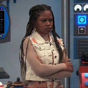 Charloottee/Season/5/"Henry Danger" thumbnail