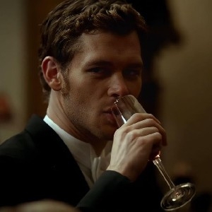 Klaus In Suits/TVDU thumbnail