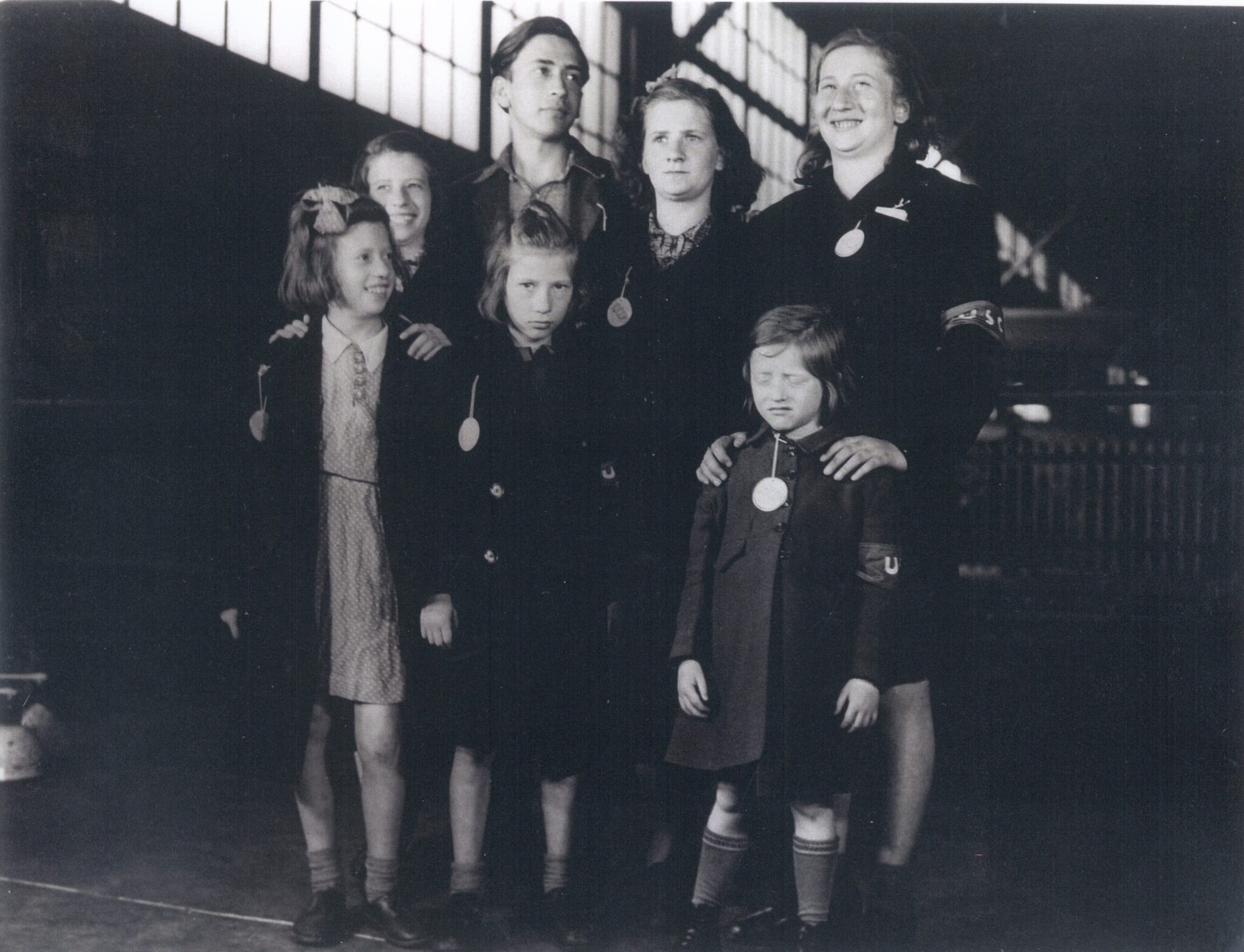 UnBroken: Seven siblings survive the Holocaust | ScreenFish thumbnail