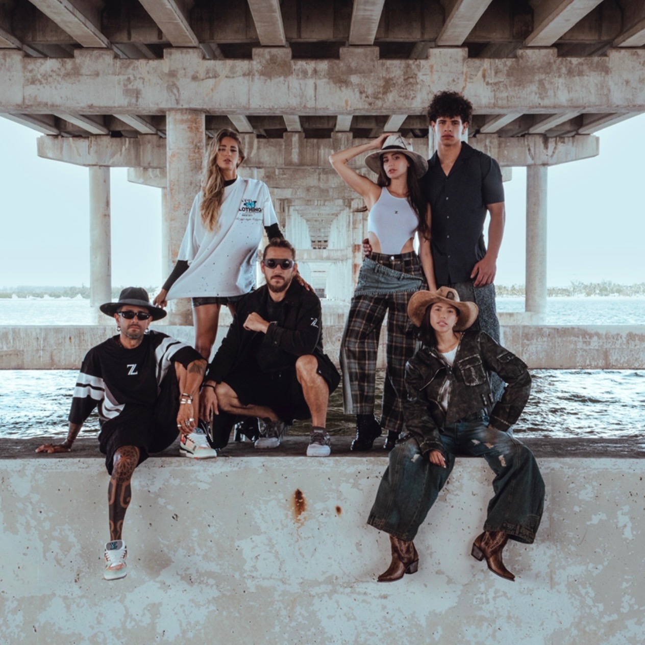 Zeven Outfits thumbnail