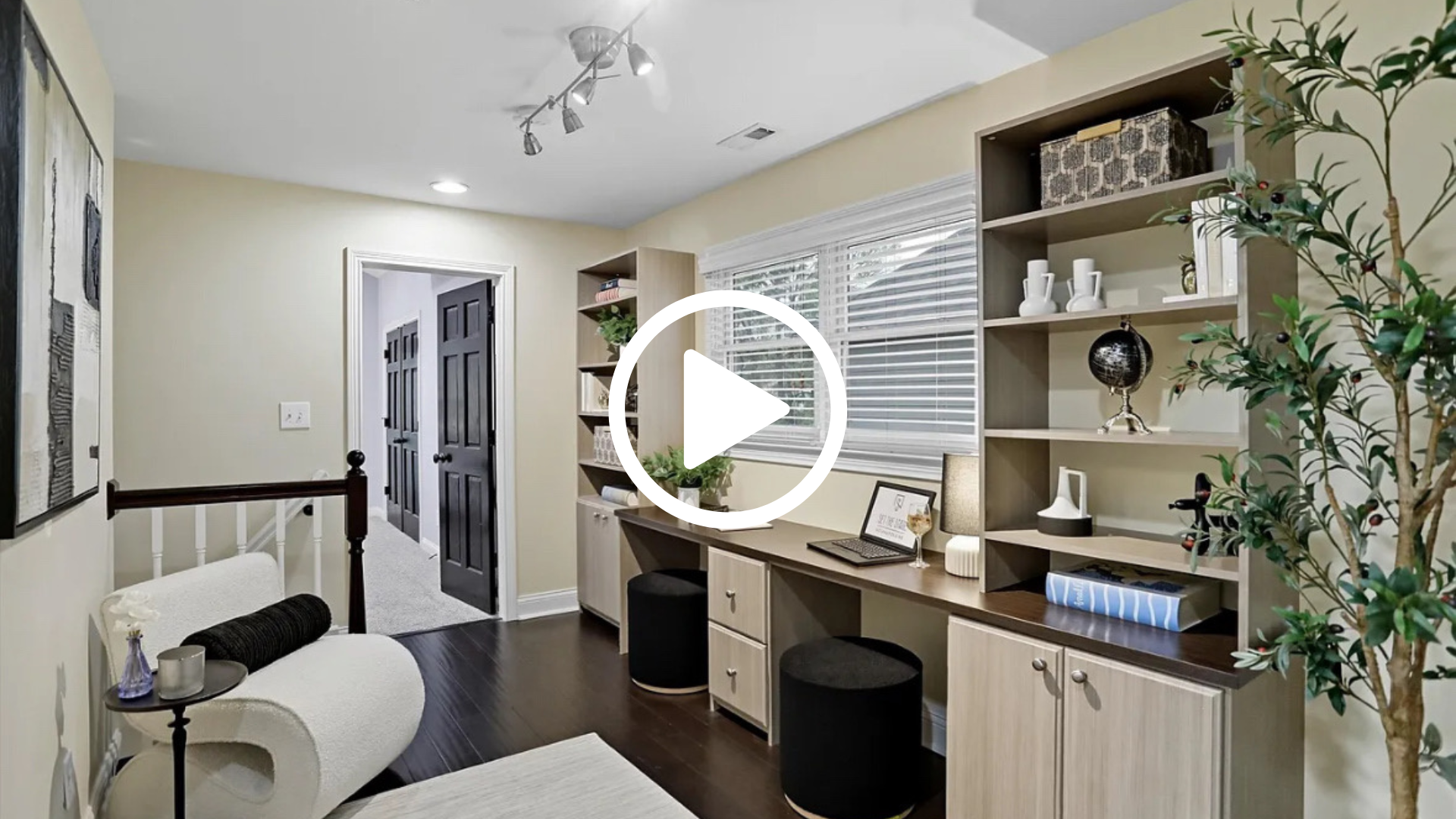 RUCKLE STREET TOUR thumbnail