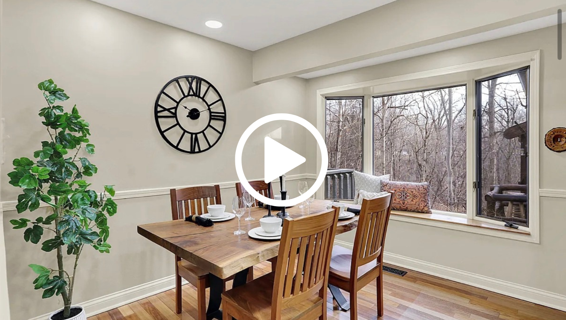 WHITE HORSE TOUR thumbnail