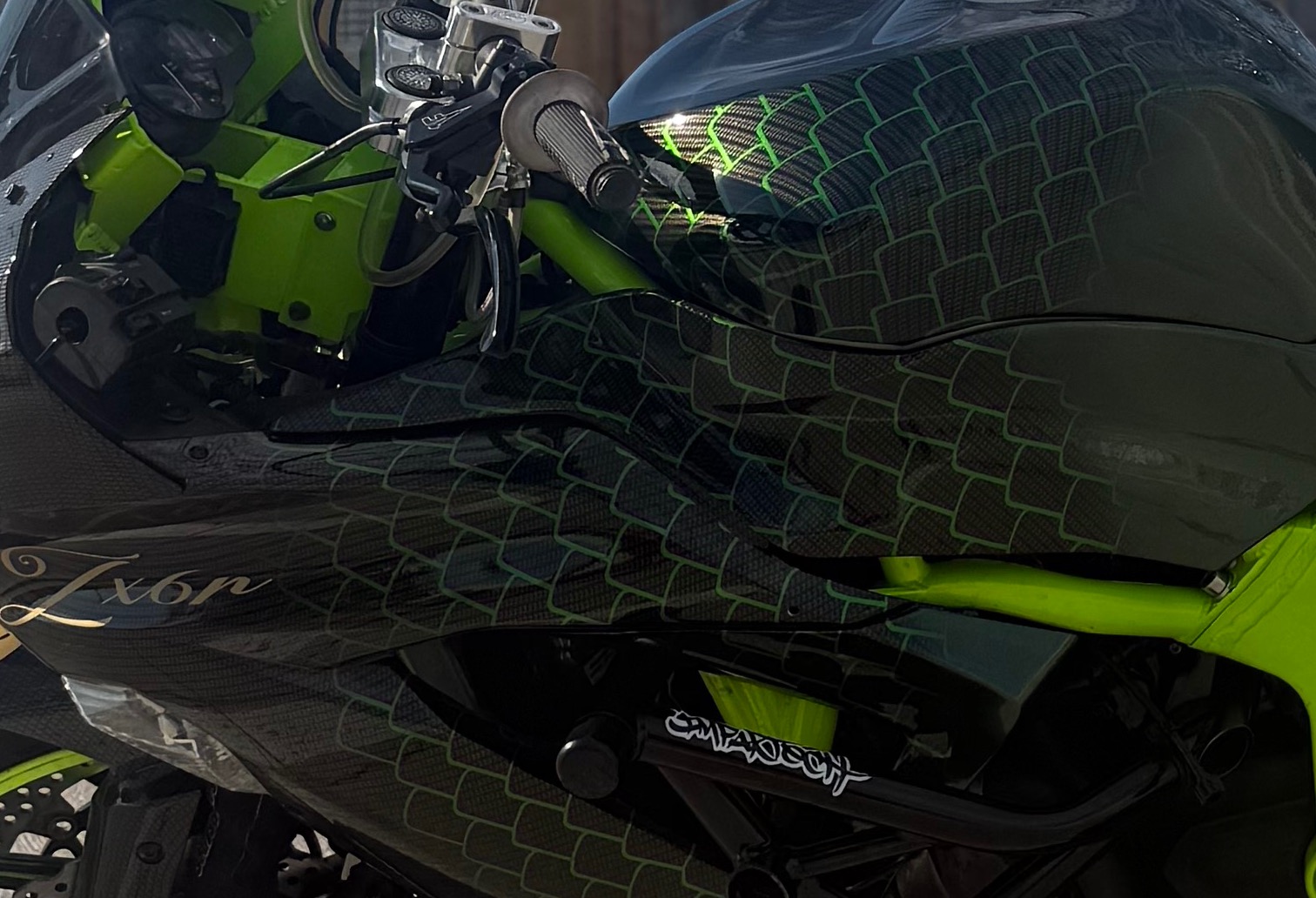 Motorcycle Fairings and Custom Fairings {CODE: GIIAXI} thumbnail