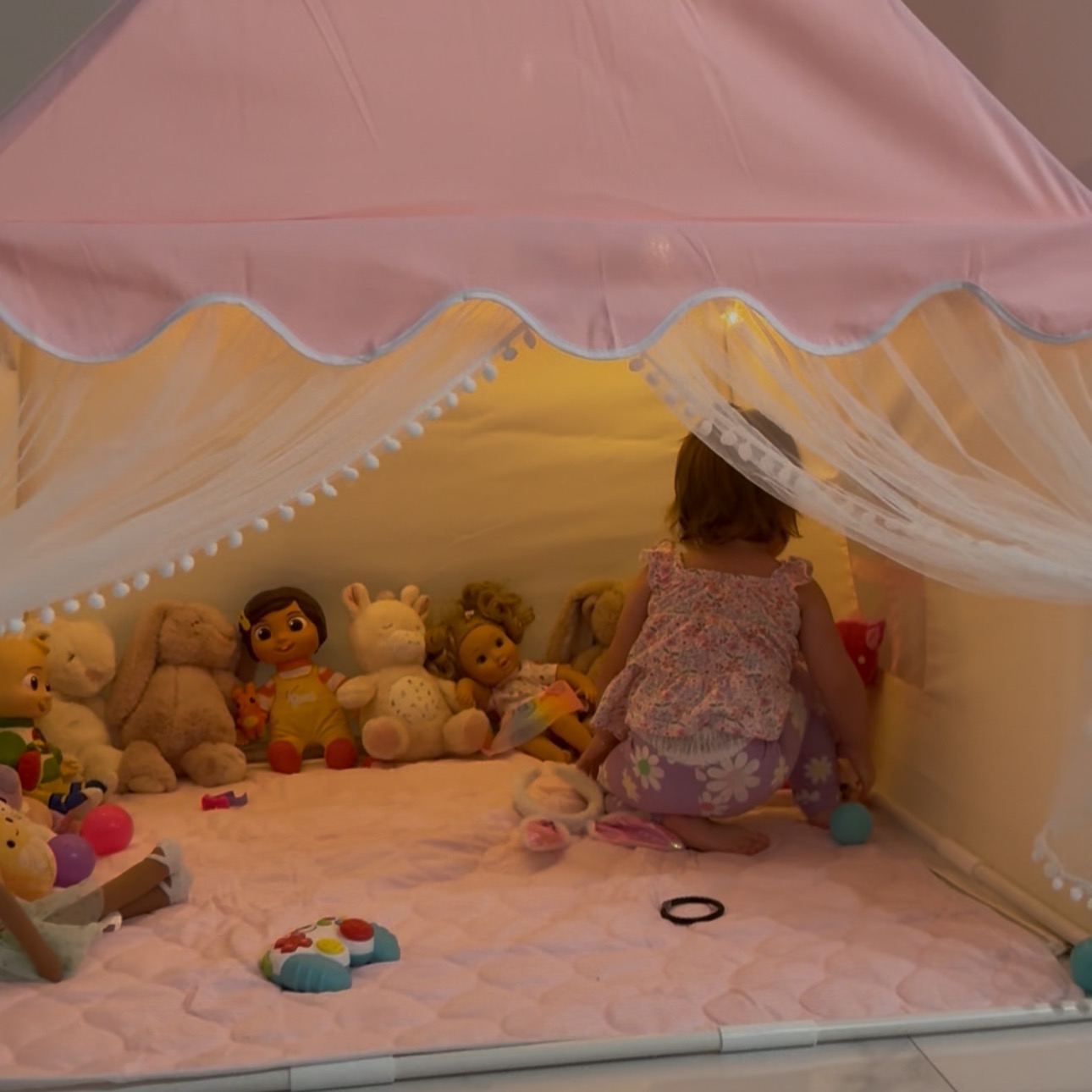 ESCAPARATE TIKTOK thumbnail