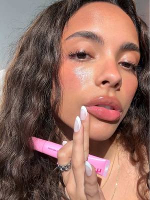 lip combo otd! haven’t put my @rhode skin products down since rhode world🤎🌵🧚   peptide lip shape in “twist” and peptide 