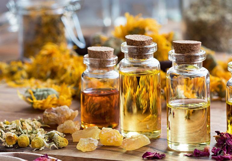 Top 10 Must-Have Essential Oils and Oil Blends  thumbnail