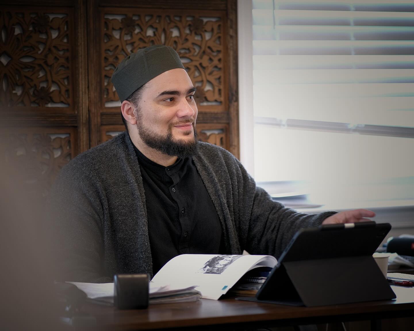 We are now enrolling students at Al-Maqasid’s full-time seminary program for the 2024-2025 school year. 

We invite you 
