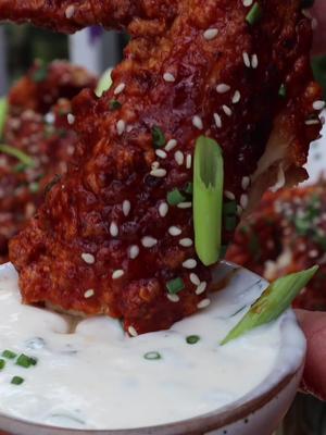 Sweet & Spicy Battered & Fried Korean Inspired Chicken Wings w/ Gochujang Paste 🐓🌶️ Have you had Korean-style hot wings 