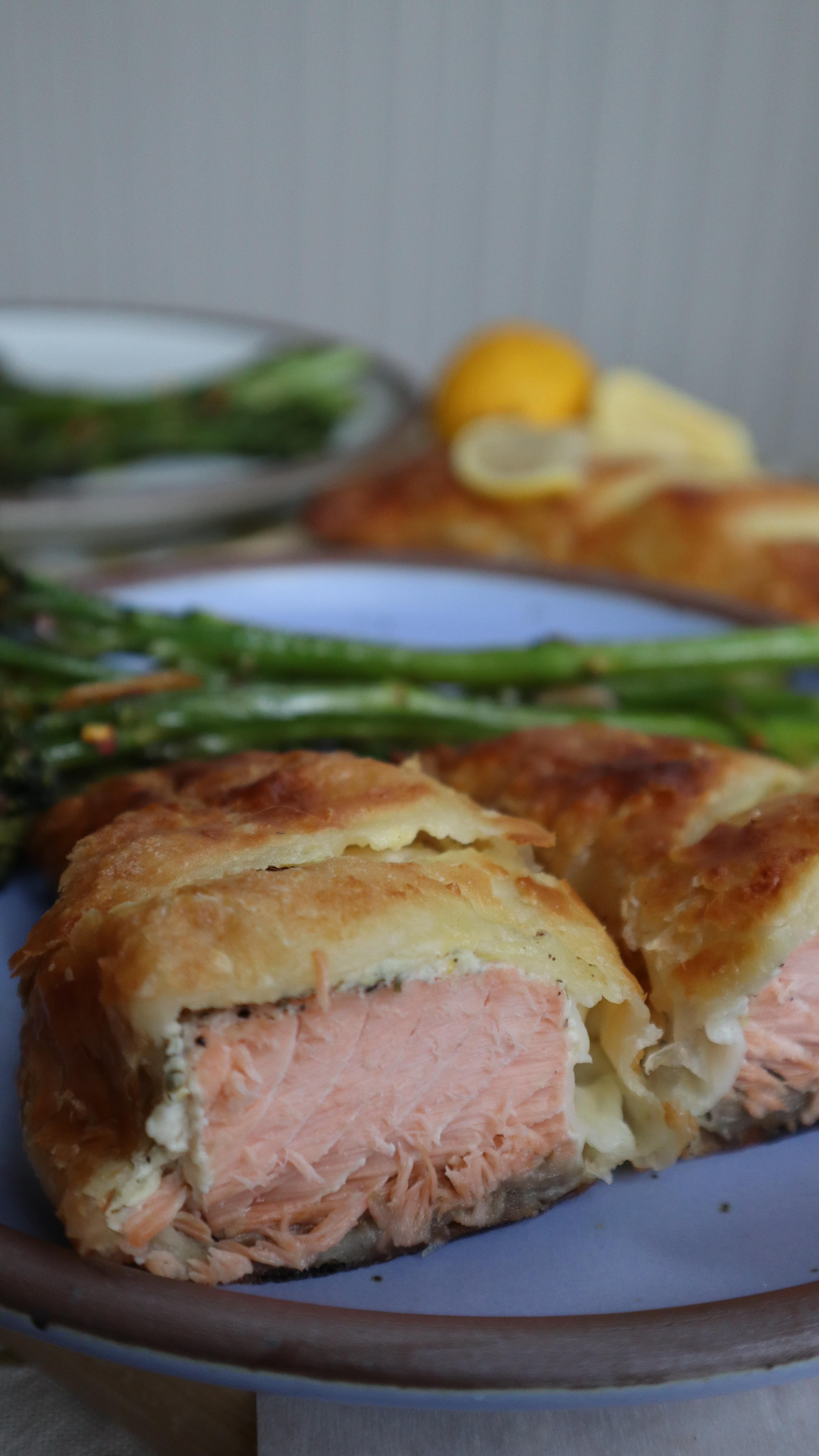 Salmon Wellington Recipe aka: Salmon Puff Pastry 

Have you had this Beef Wellington alternative?

All recipes at www.am