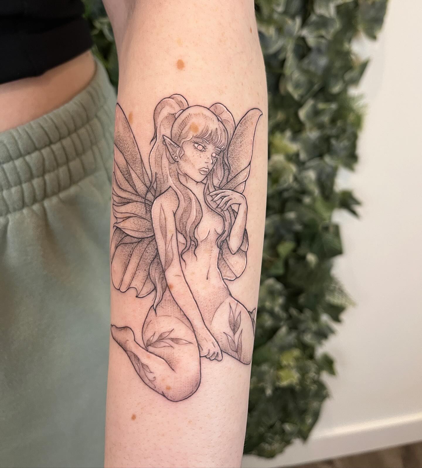 Cute fairy girl in my style for Keiran! Thanks so much, I will never get tired of cute magical fairies. 💖

I was so happ