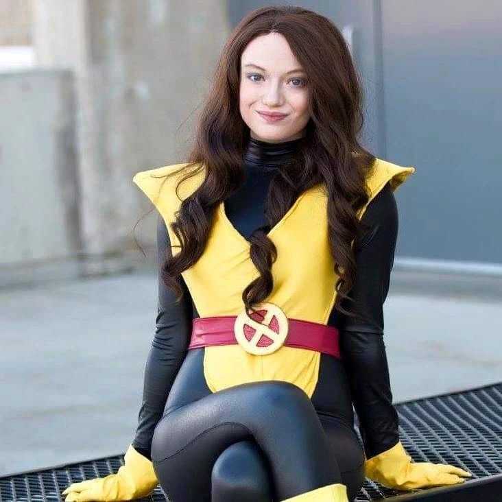 😍 Yall that X-Men 97 trailer 😍
♡
♡
♡
Heres a lovely throwback to my Kitty Pryde Cosplay (this is still one of my favorit