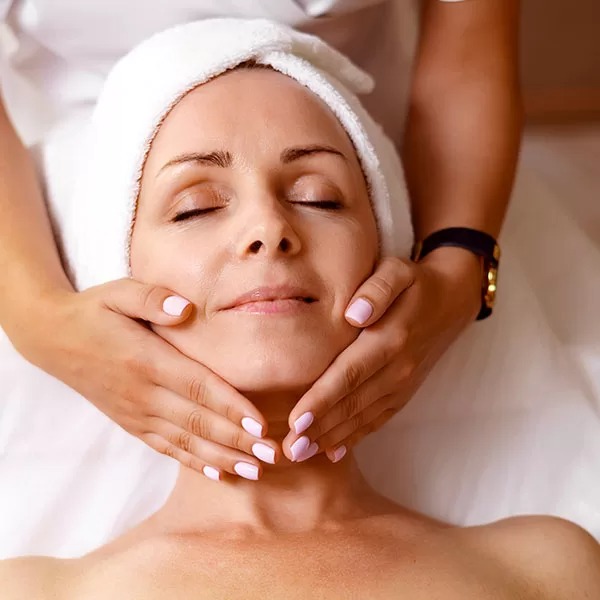 Massagem facial thumbnail