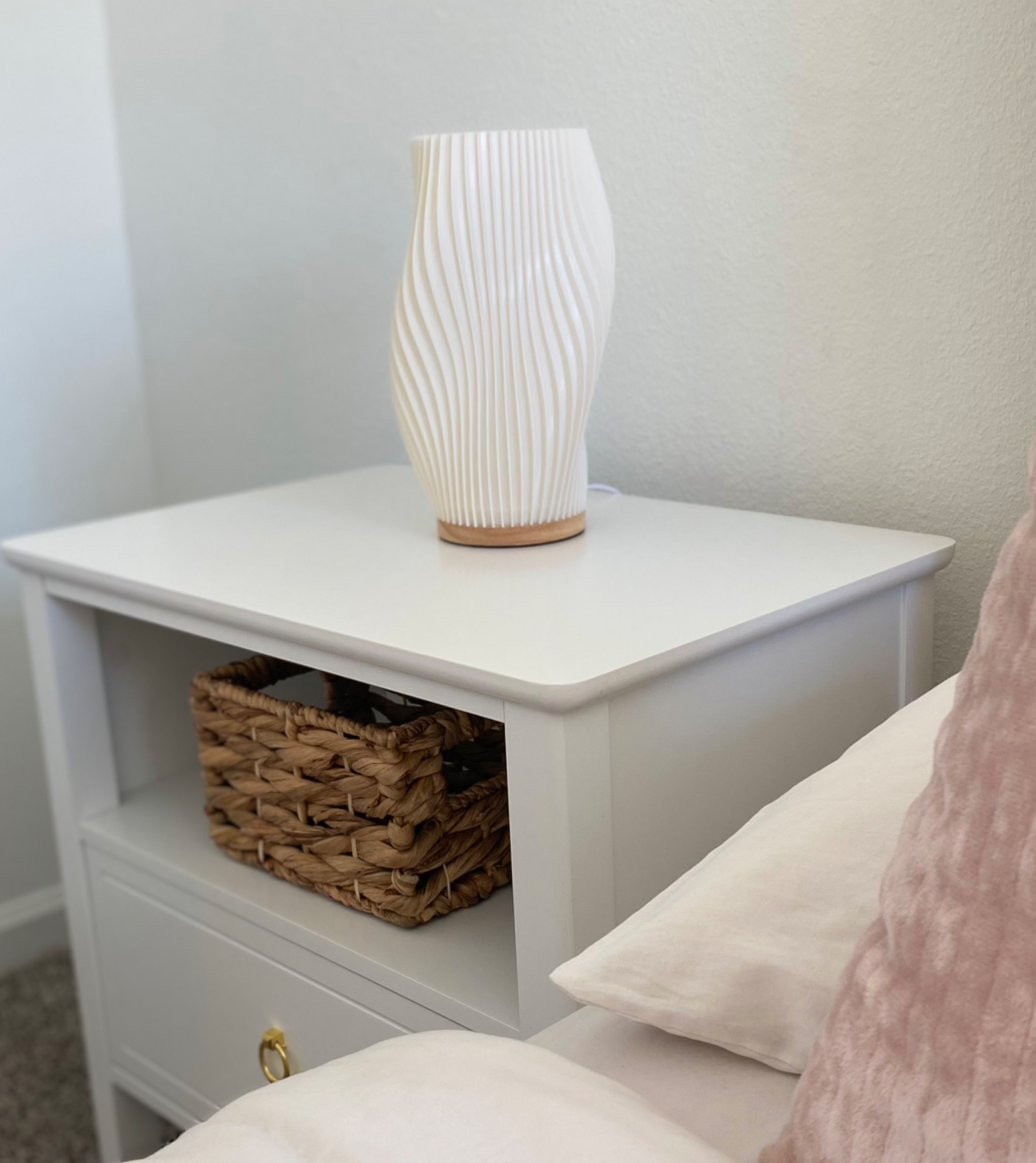 Minimal lamp thumbnail