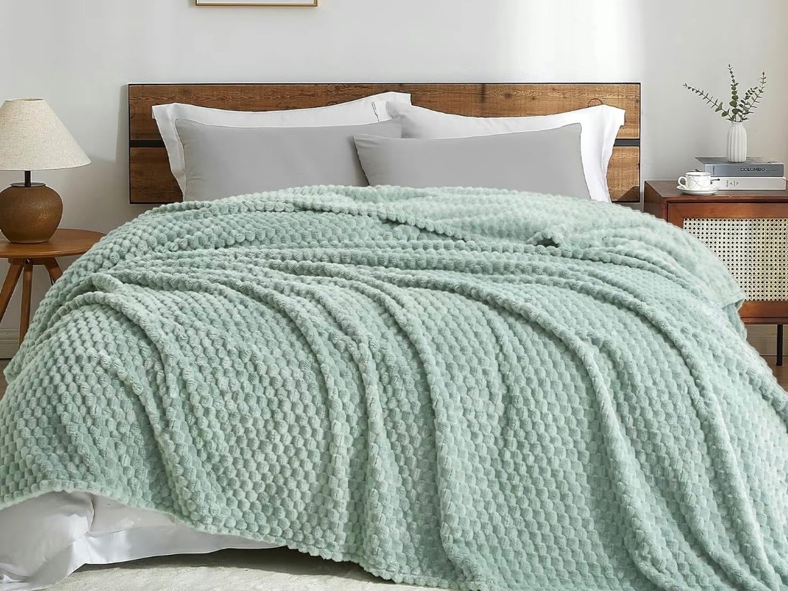 Fall Cozy blanket  thumbnail