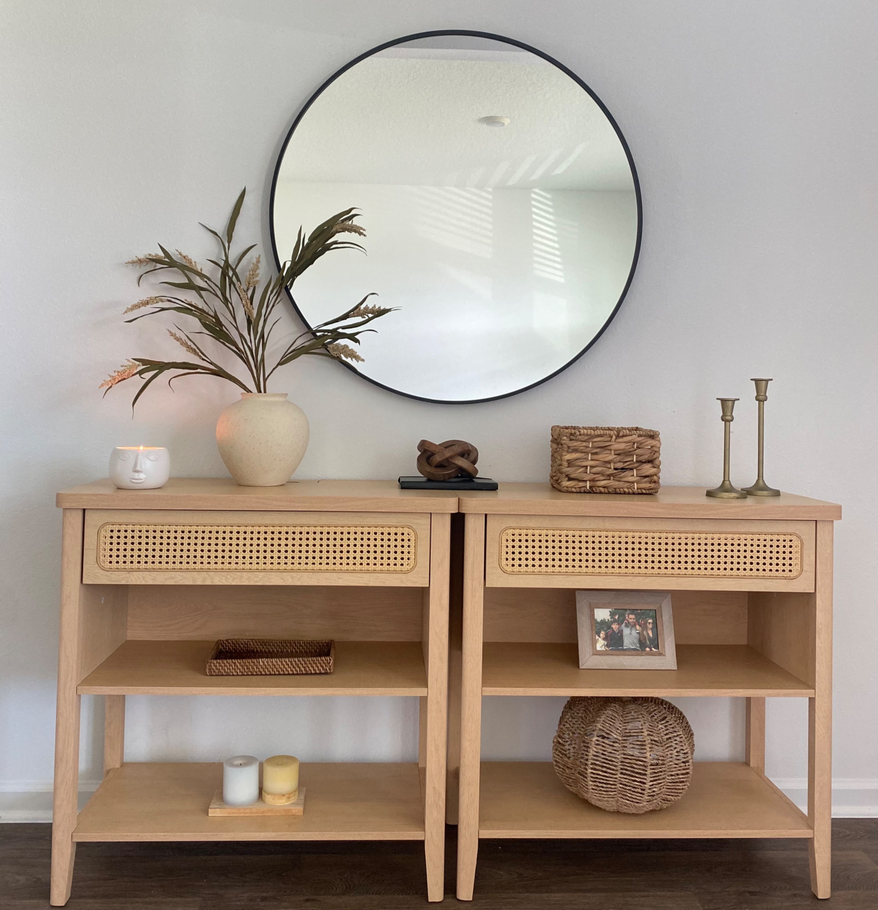 Console table  thumbnail