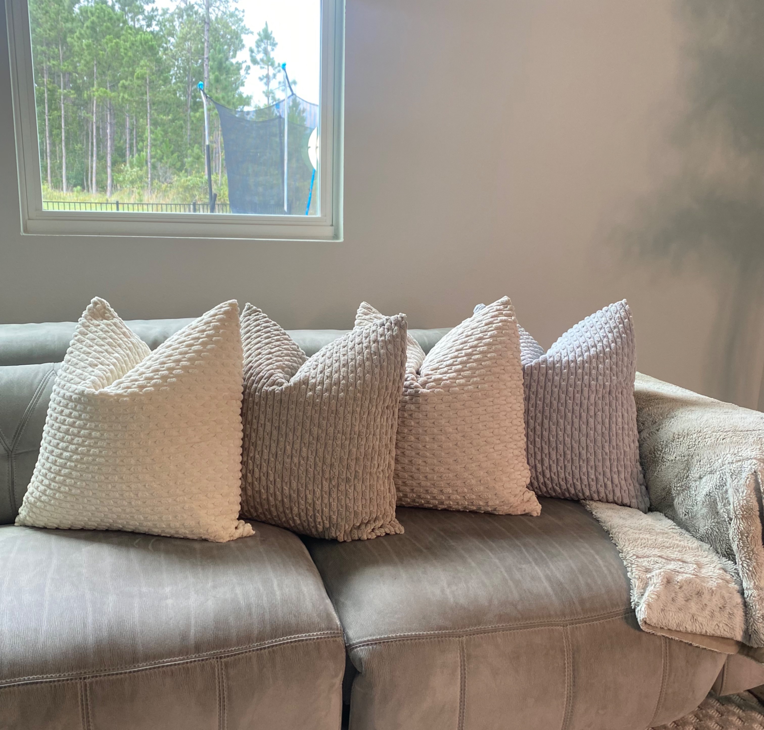 Big Pillow inserts and covers  thumbnail