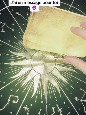 ✨ Besoin de guidance ? Laisse parler l'oracle ! Laisse ces mots résonner et illuminer ton chemin. Accueille la sagesse d