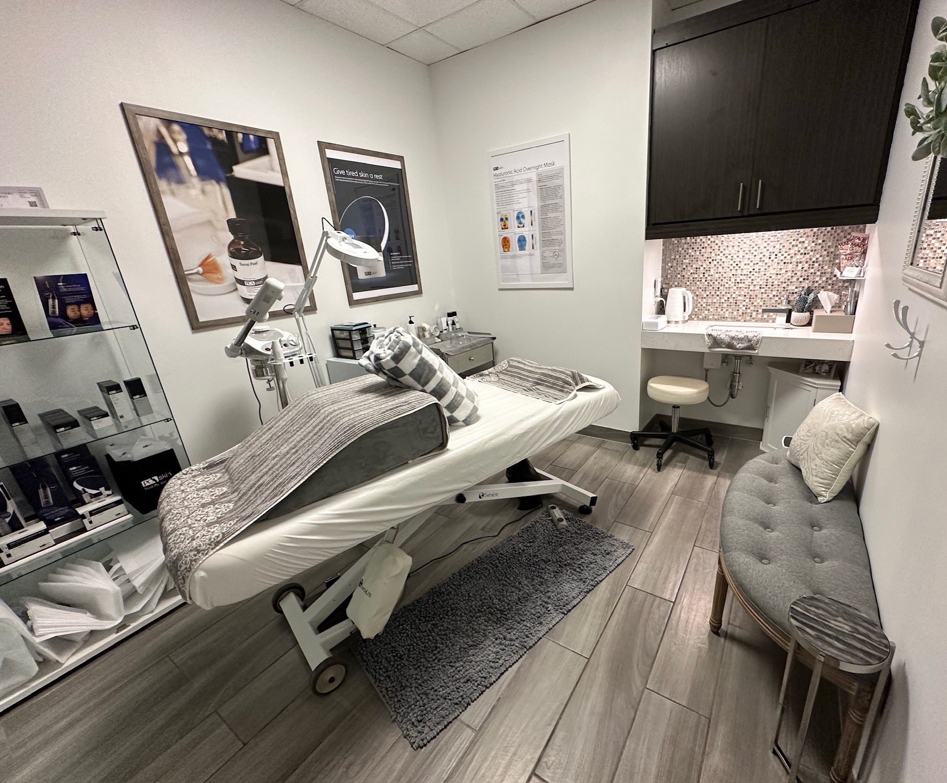 Book a facial experience thumbnail